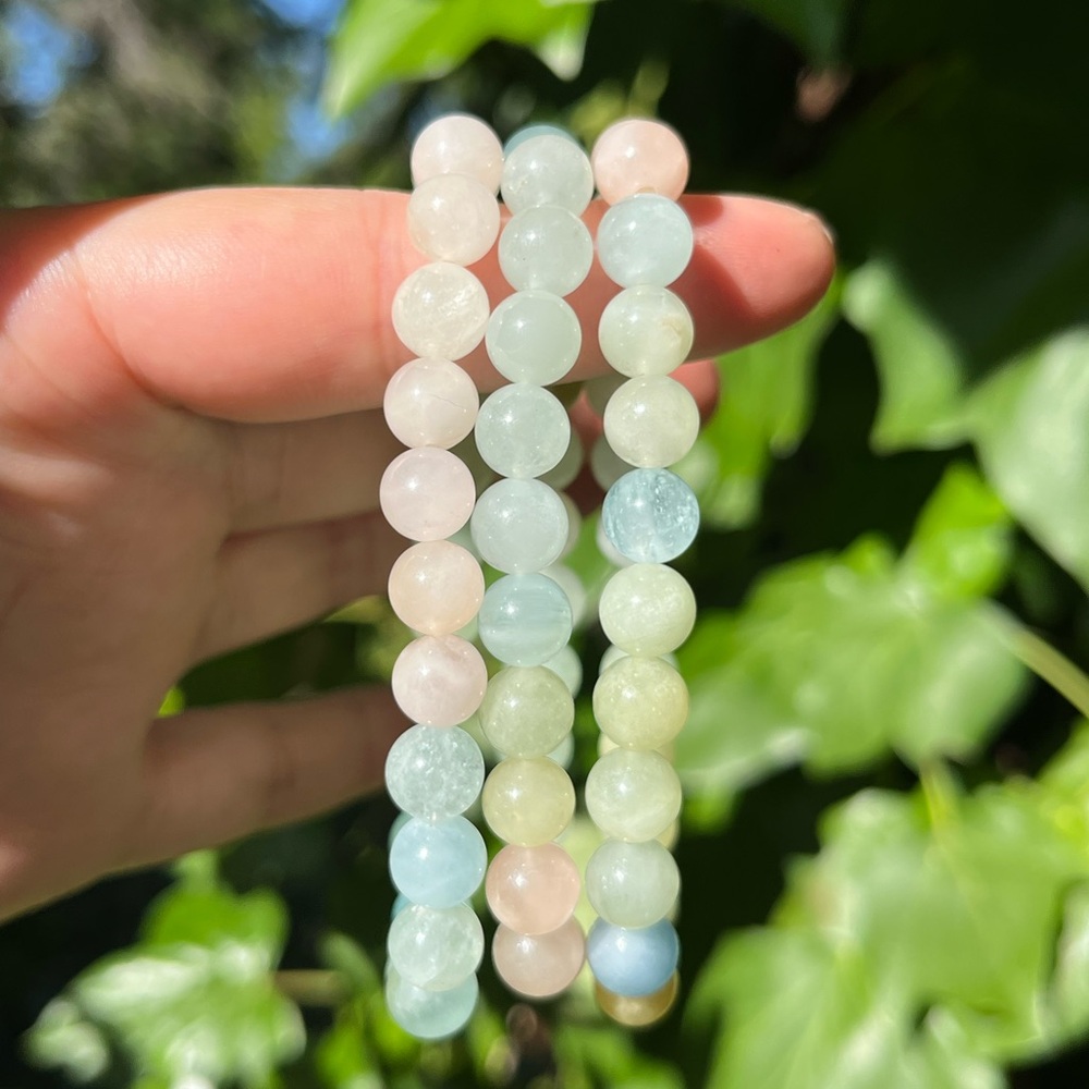 8mm stretchable‎ morganite bracelet